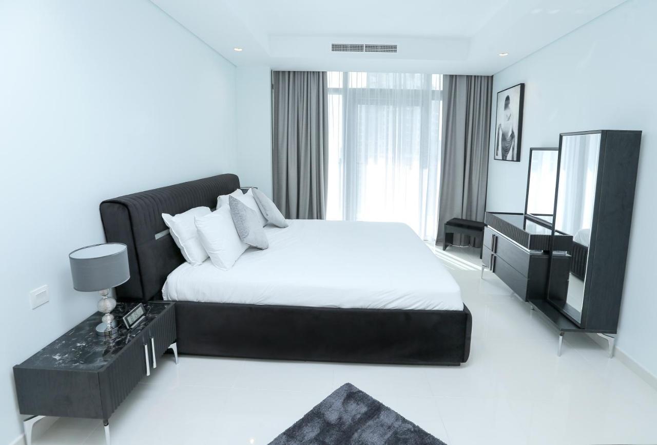Paramount Midtown -Stunning 2 Bedroom Apt With Burj-Khalifa View Дубай Екстериор снимка